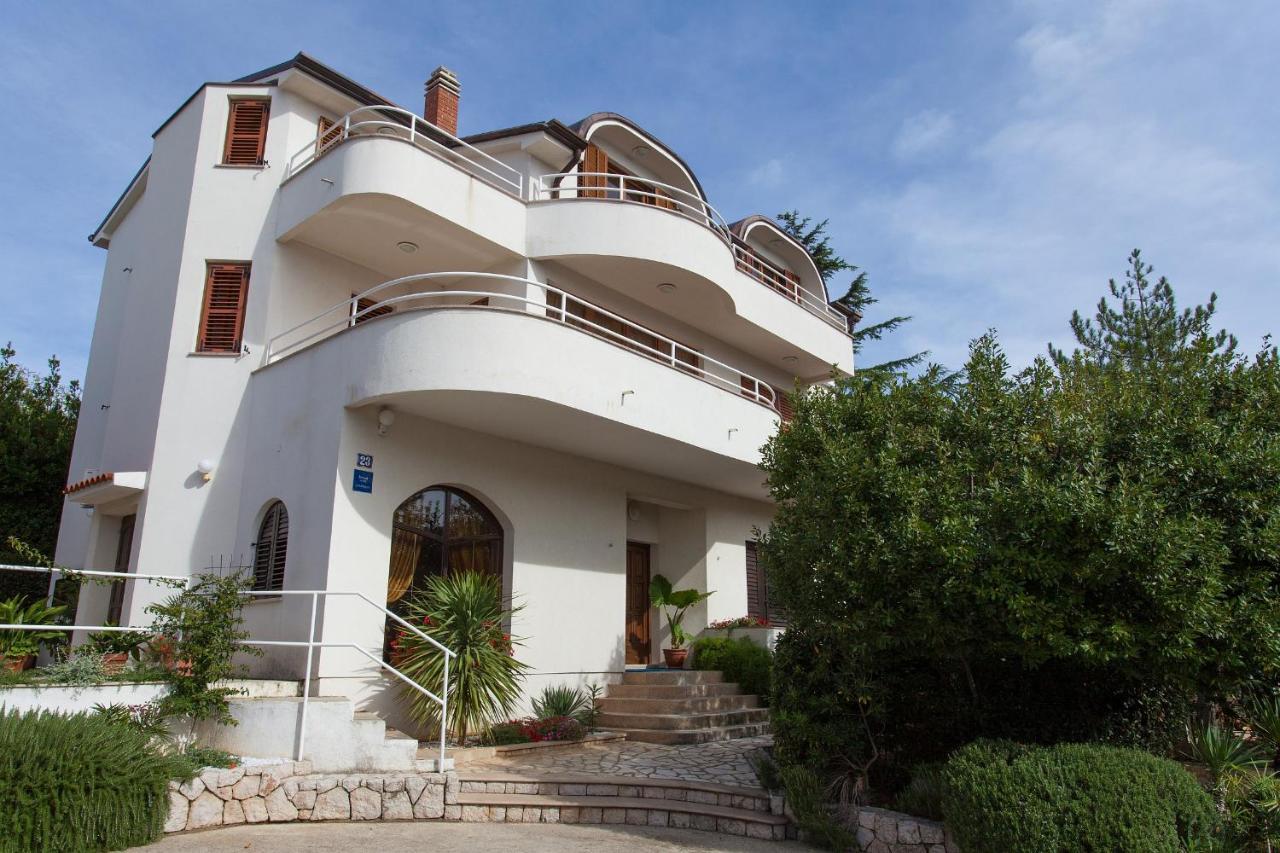 Apartman Vjekoslav Krk Town Exterior foto