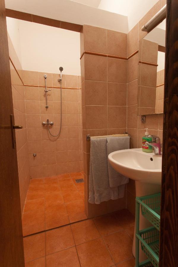 Apartman Vjekoslav Krk Town Exterior foto